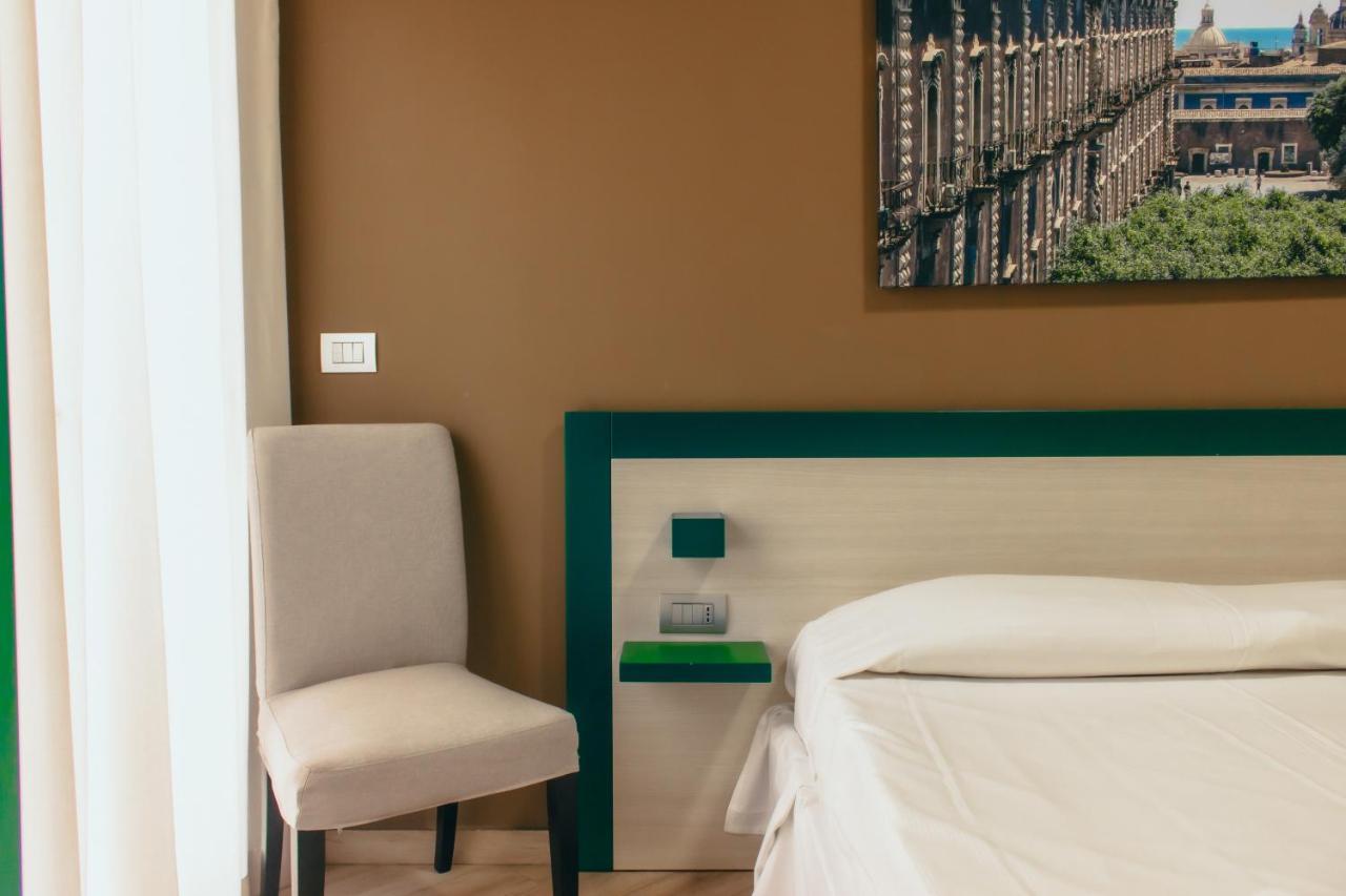 Guesthouse Ughetti 21 Катания Экстерьер фото