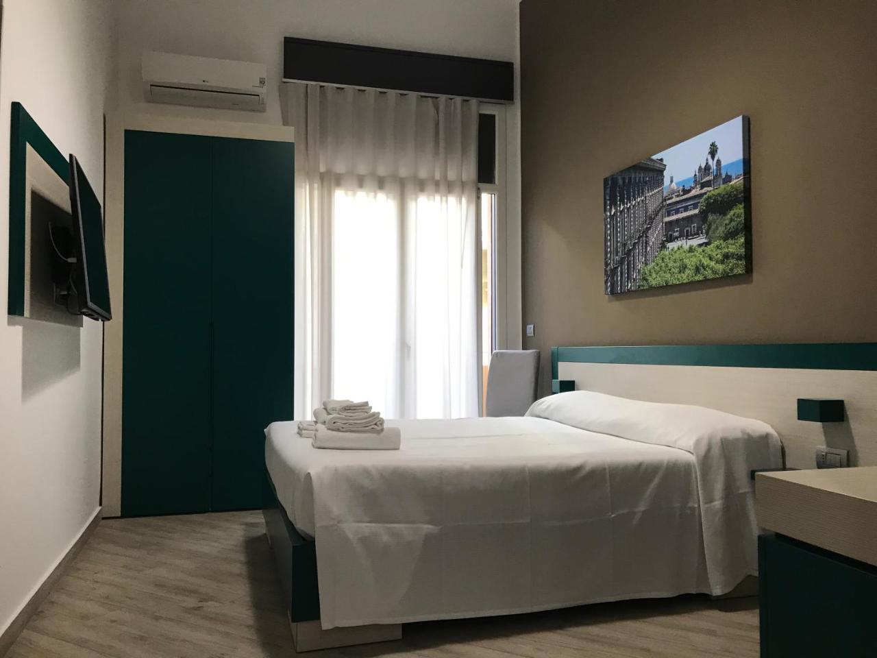 Guesthouse Ughetti 21 Катания Экстерьер фото